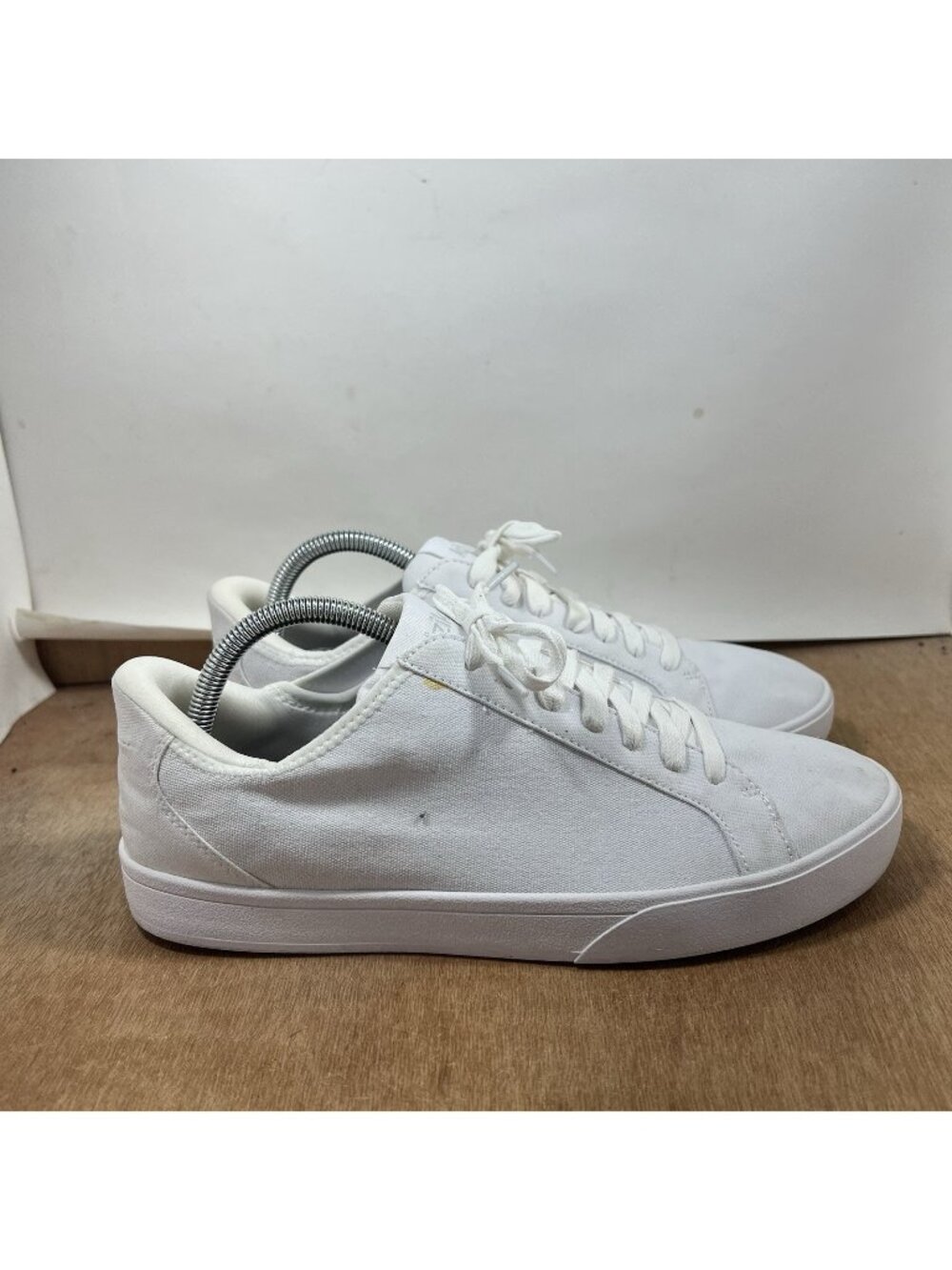 Kizik Irvine Men's Size 8.5 Wide White Hands Free Slip On Casual Shoes